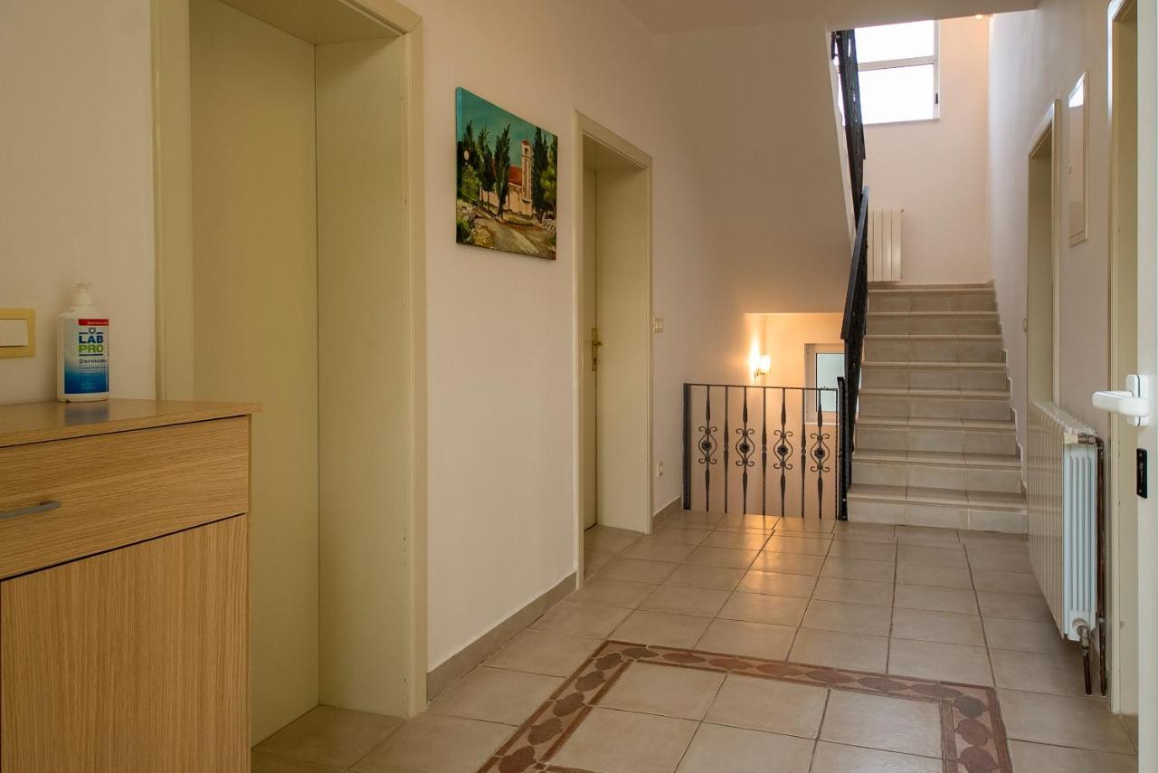 Apartments4You Vodice Luaran gambar