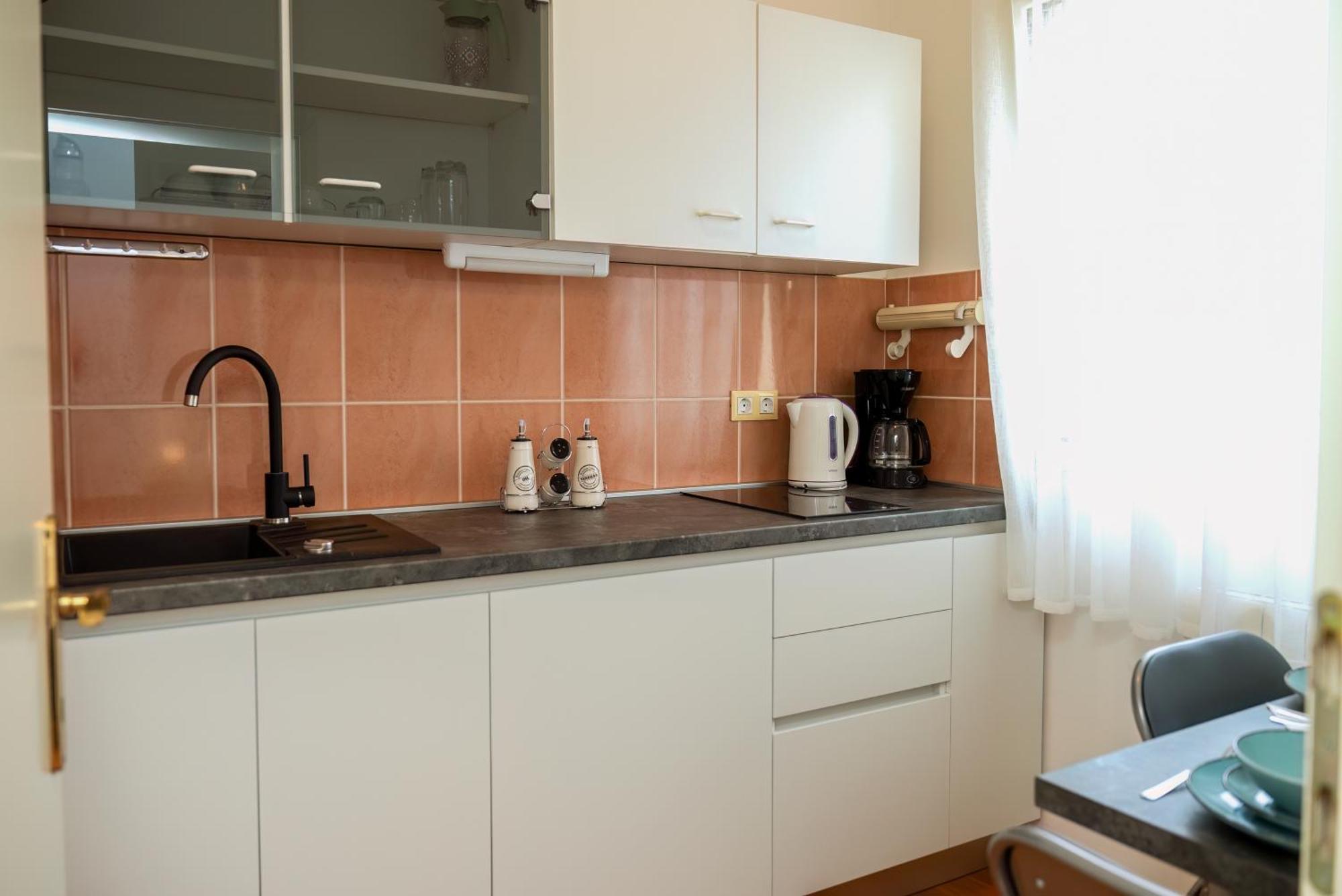 Apartments4You Vodice Luaran gambar